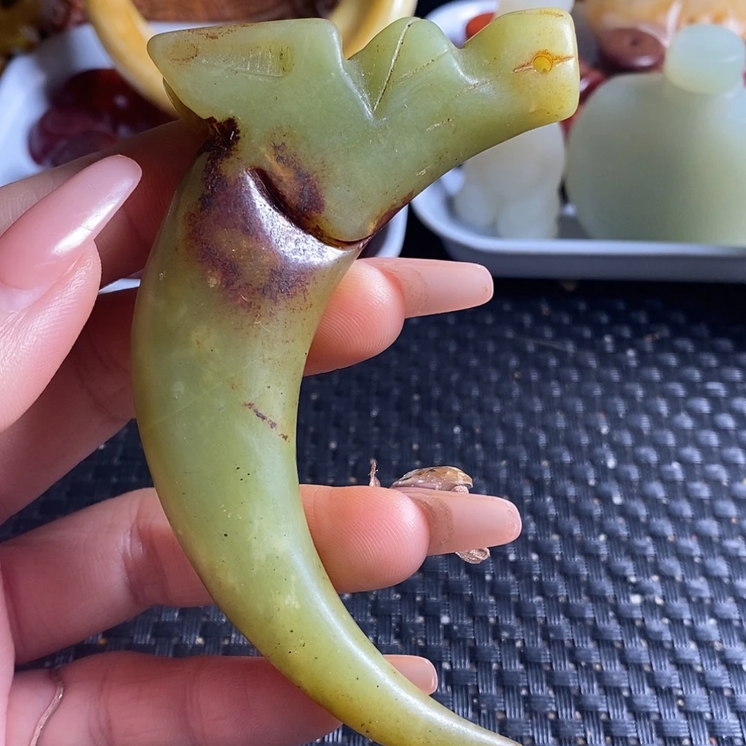 岫玉未镶嵌珠宝奇石