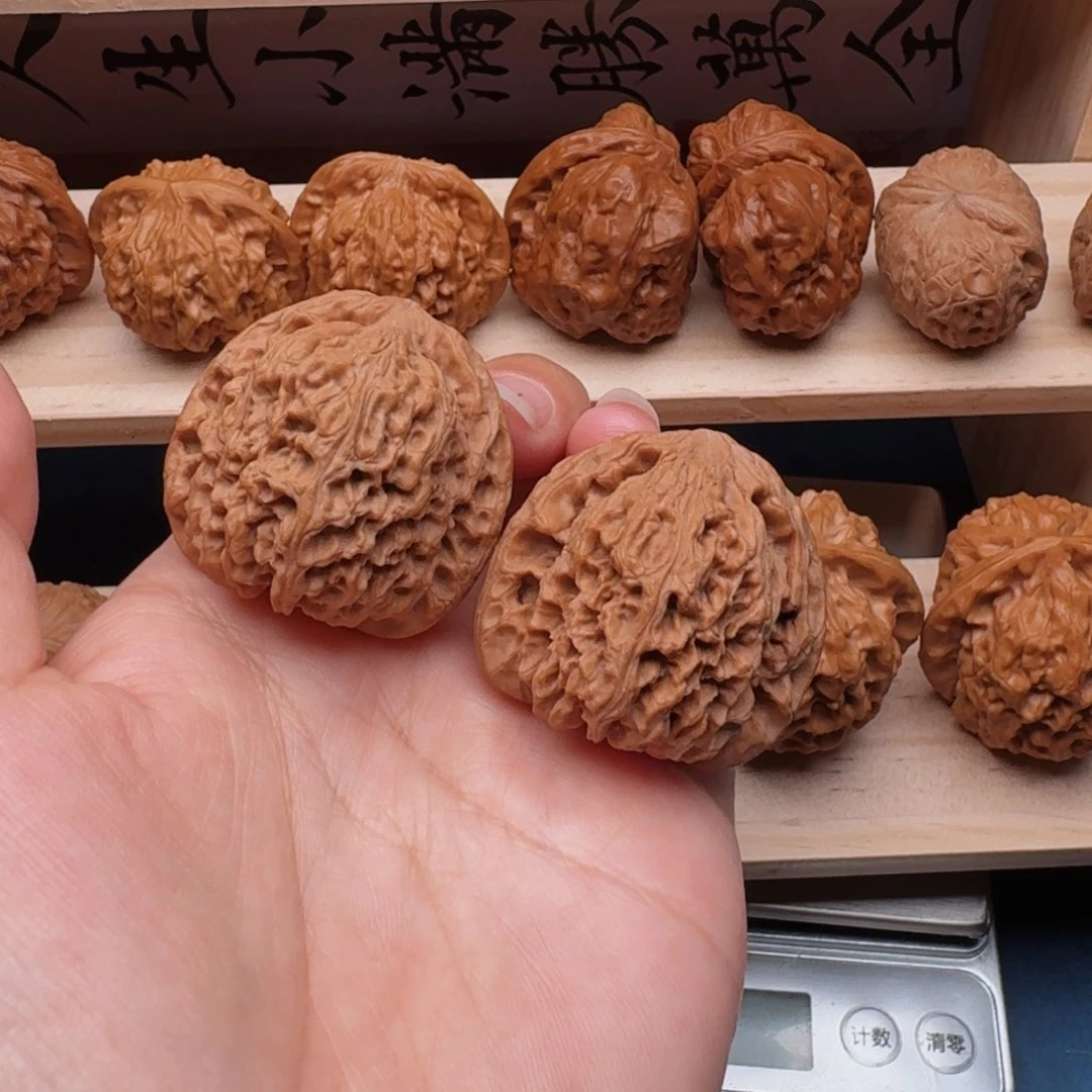 文玩核桃把件12全品38三角疆