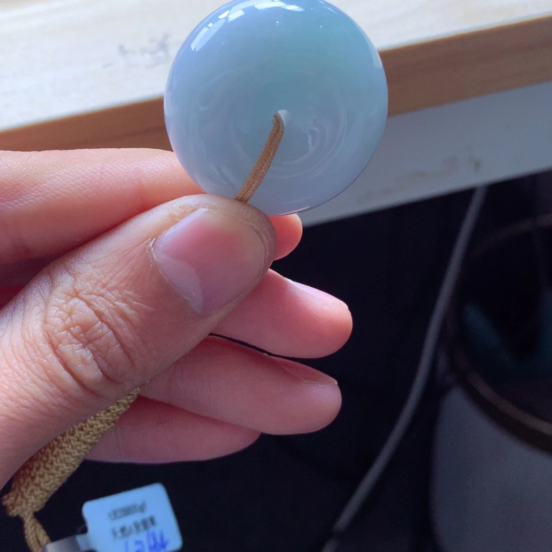 翡翠颈饰未镶嵌吊坠