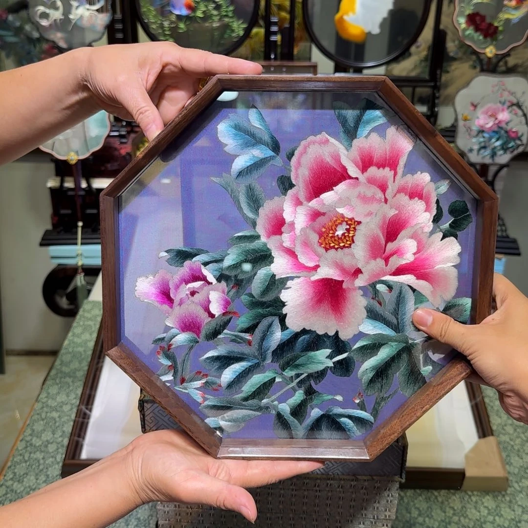 刺绣刺绣工艺精湛独特设计异色