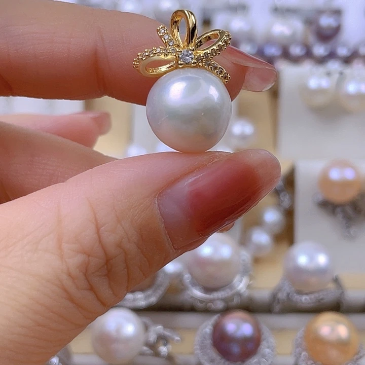 淡水珍珠吊坠(赠链)未镶嵌