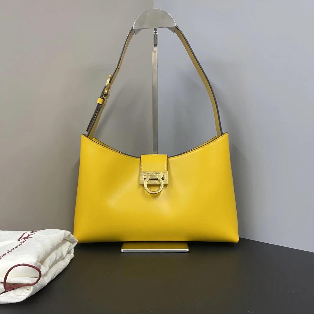 99新 FERRAGAMO/菲拉格慕 /夏vv1201/单肩包/16142399