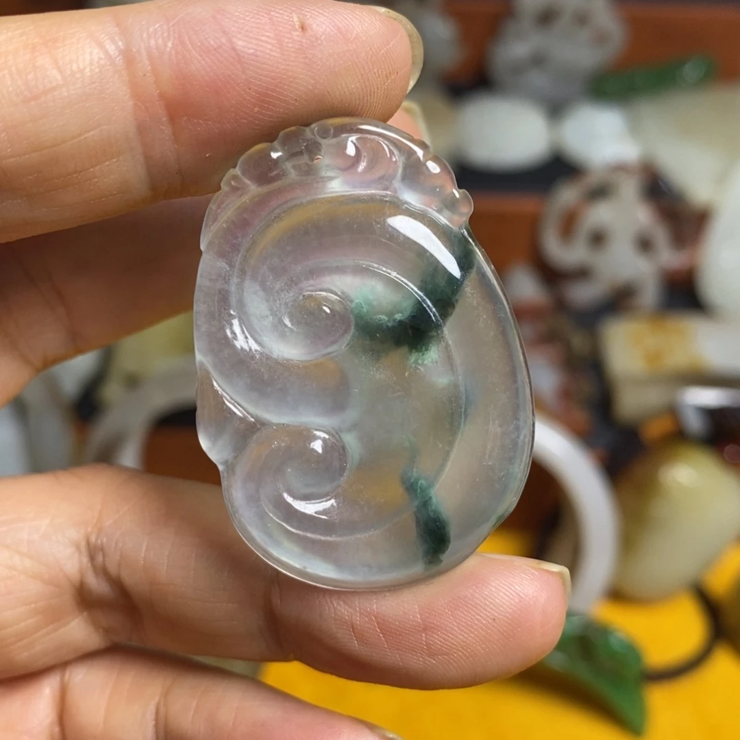 颈饰未镶嵌和田玉（糖玉）