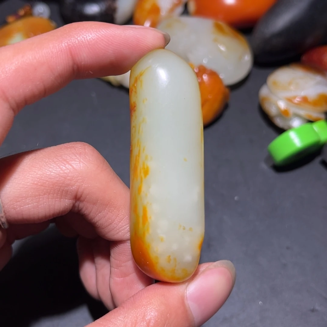 和田玉未镶嵌珠宝奇石