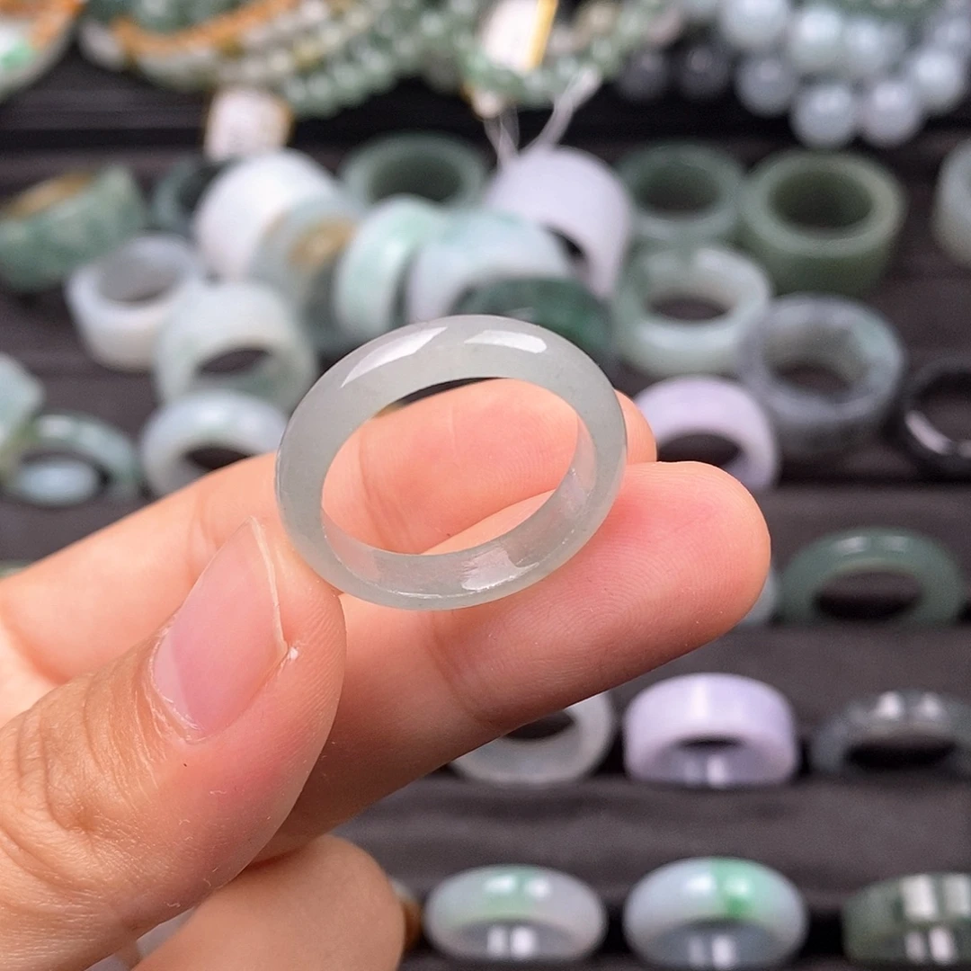 翡翠未镶嵌戒指翡翠买断