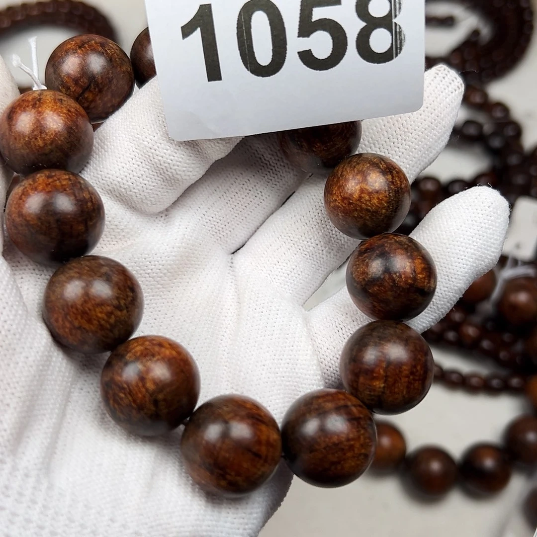 贡木其他杰**华1.8印贡手串