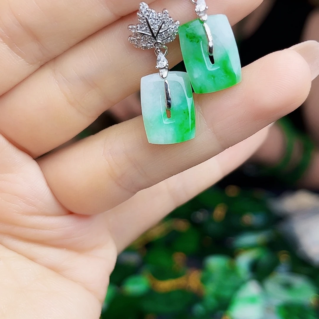 翡翠银S925镶嵌颈饰多样性