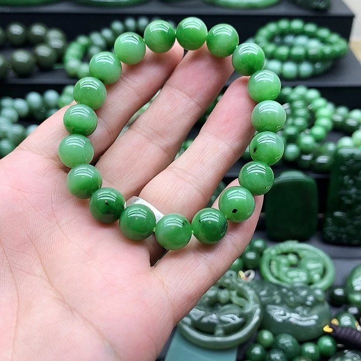 诗***8手链未镶嵌和田玉（碧玉）