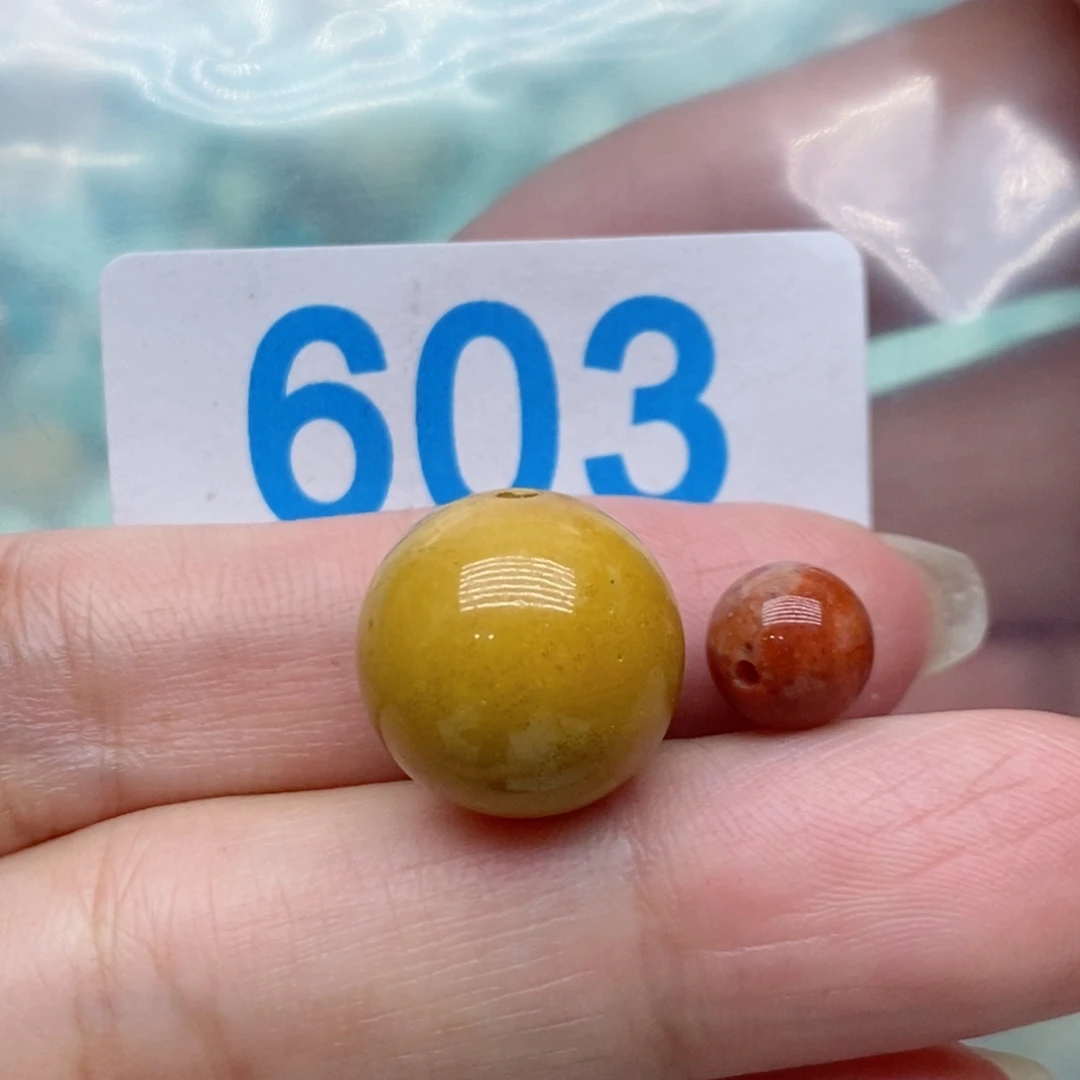 未镶嵌南红玛瑙珠宝奇石