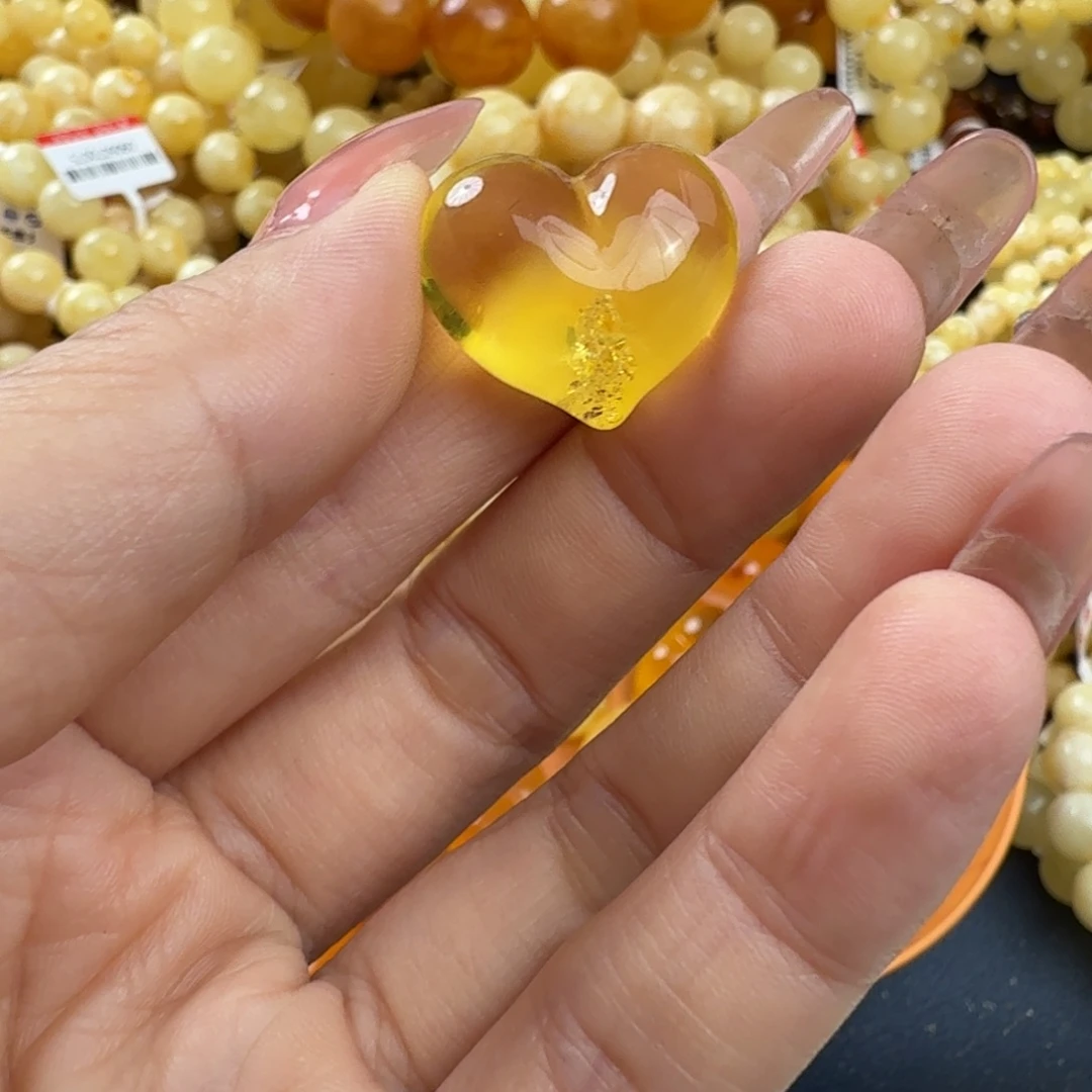 琥珀未镶嵌珠宝奇石