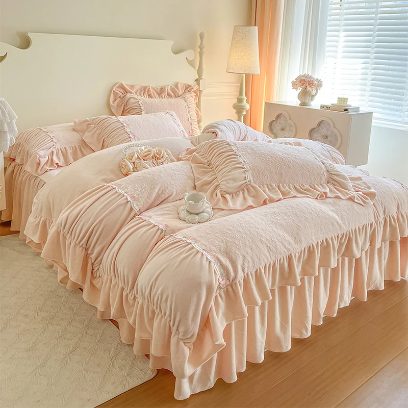 欧式奢华床品雕花牛奶绒四件套床裙款公主风防滑保暖加厚花边被套