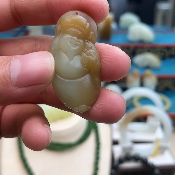 吊坠(不含链)未镶嵌和田玉（糖玉）