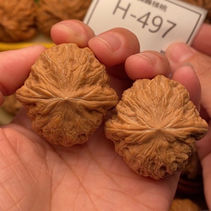 把件桃核铁锤38….