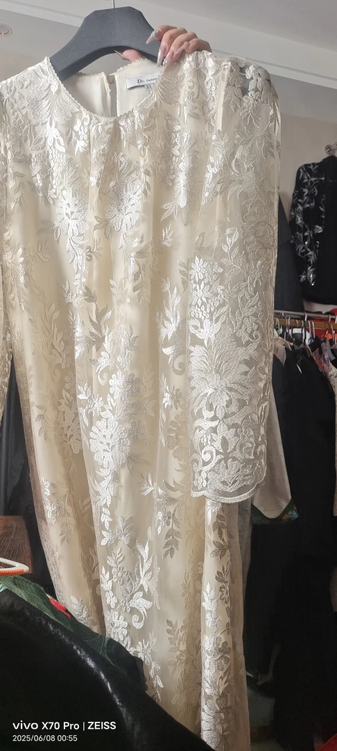 高级刺绣设计理念夏季法式名媛蕾丝连衣裙