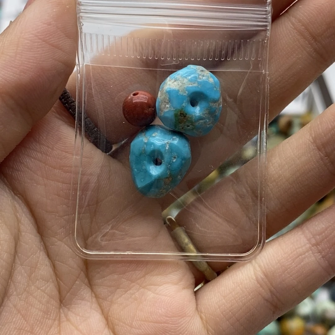 吴***生南红玛瑙未镶嵌珠宝奇石