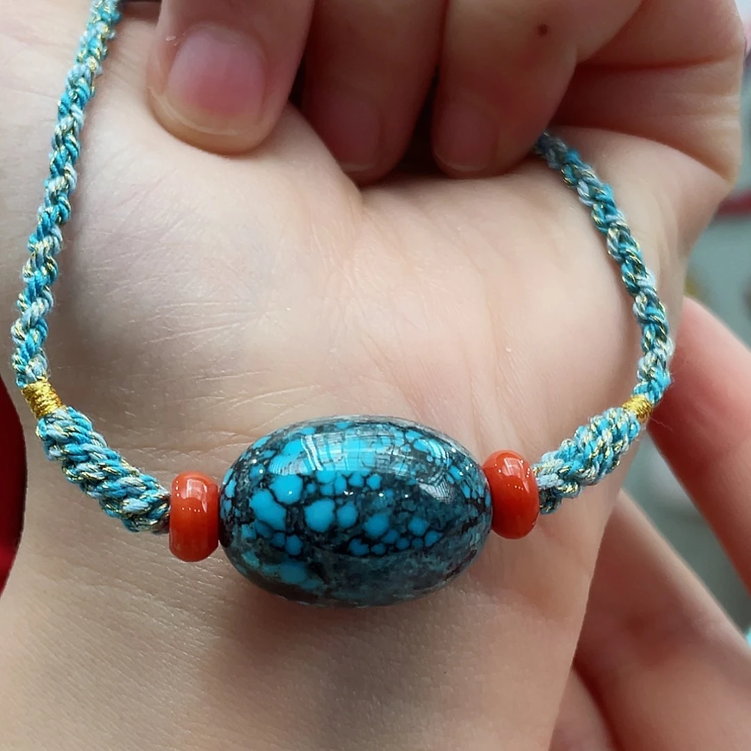 绿松石颈饰未镶嵌