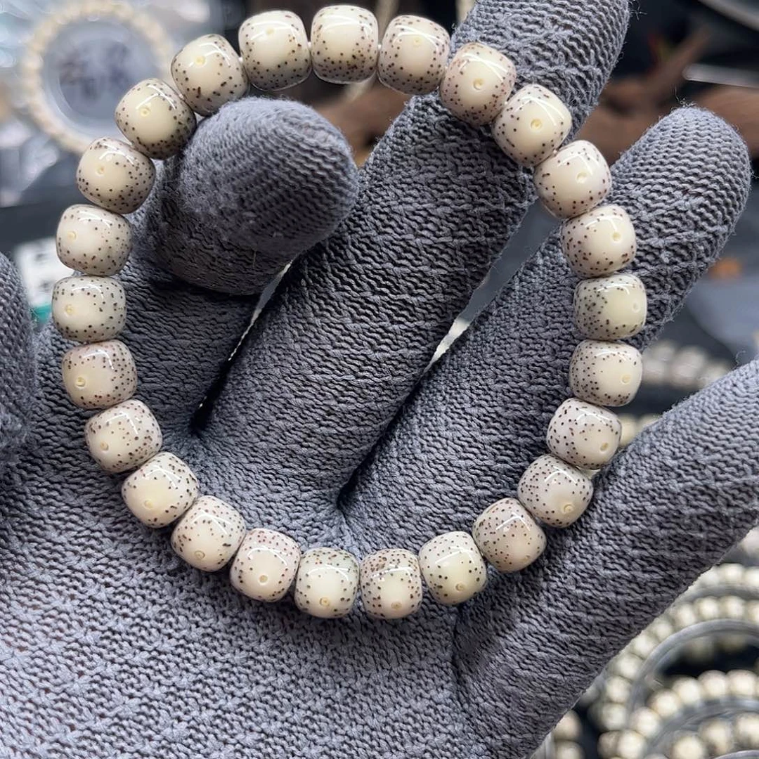 L***0手串星月菩提9✖️8大眼睛润透 单圈