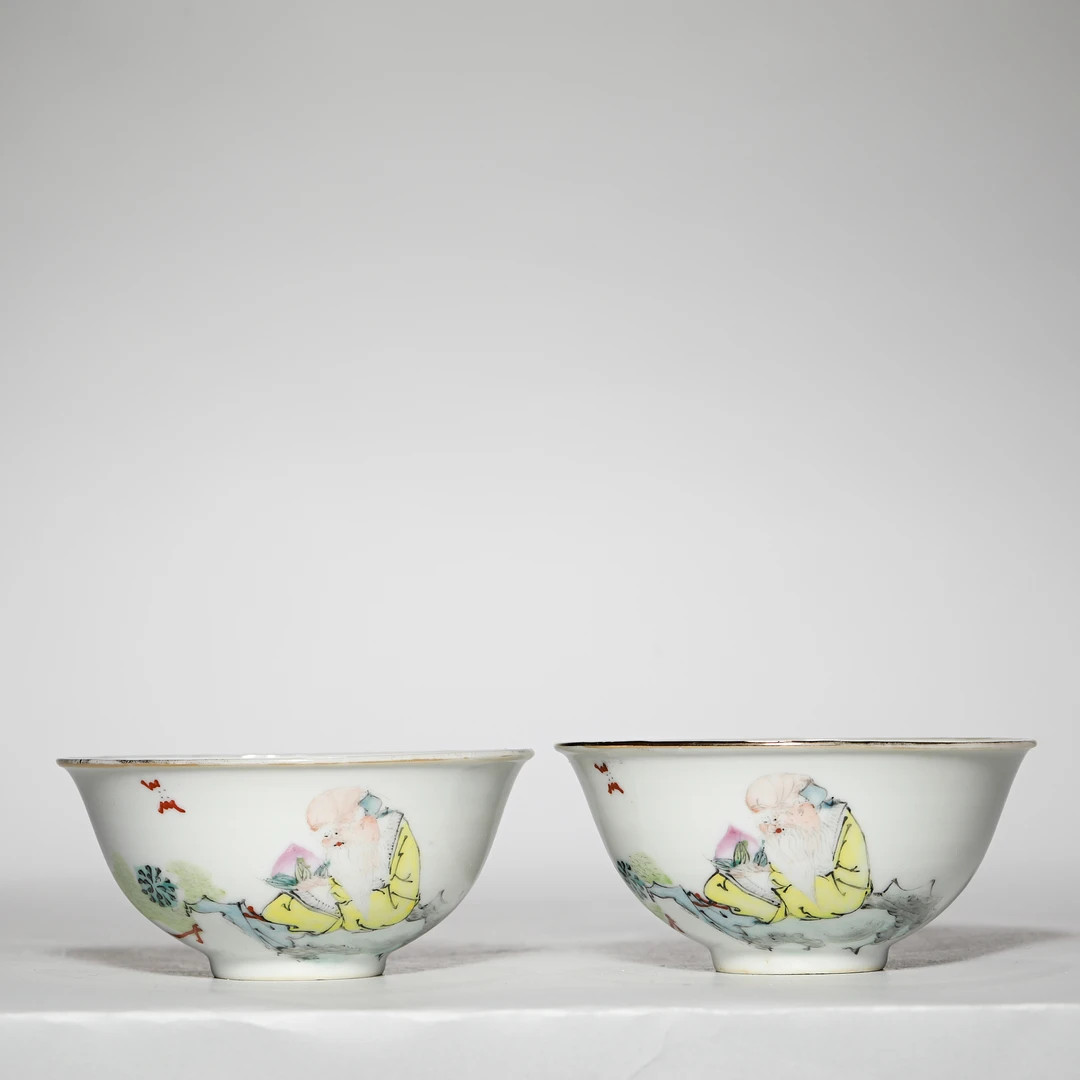 3404民国·粉彩东方朔偷桃纹杯两只【古董拍卖】