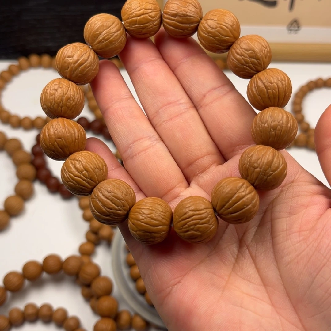 硝***烟吊坠猴头核桃聚宝盆