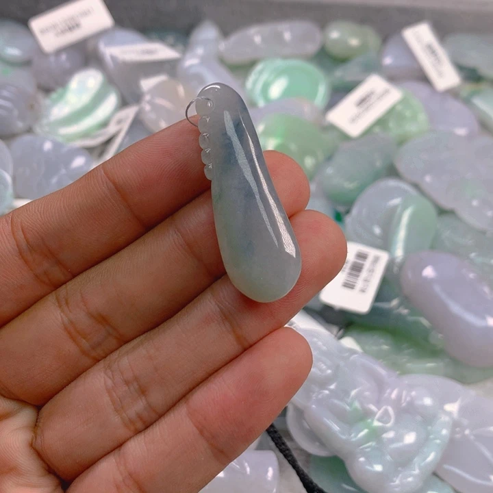 翡翠未镶嵌颈饰天然缅甸A货翡翠