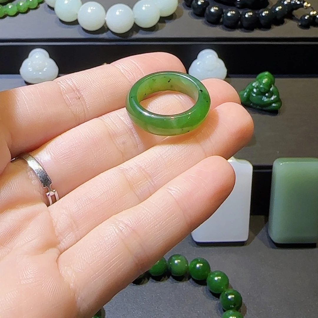 和田玉未镶嵌戒指