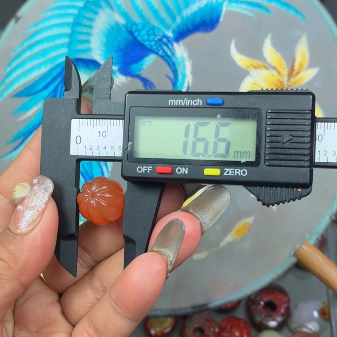 南红玛瑙未镶嵌珠子