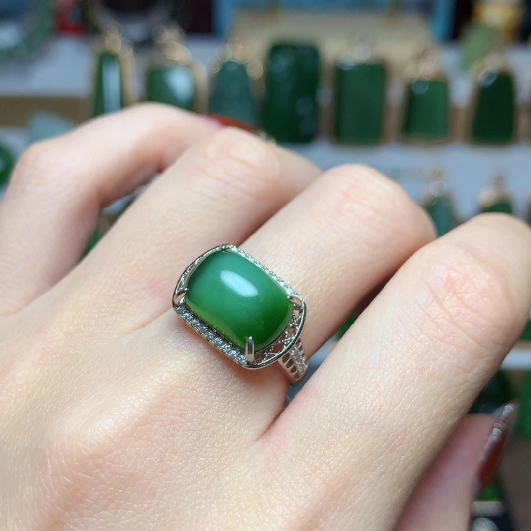 和田玉（碧玉）戒指未镶嵌