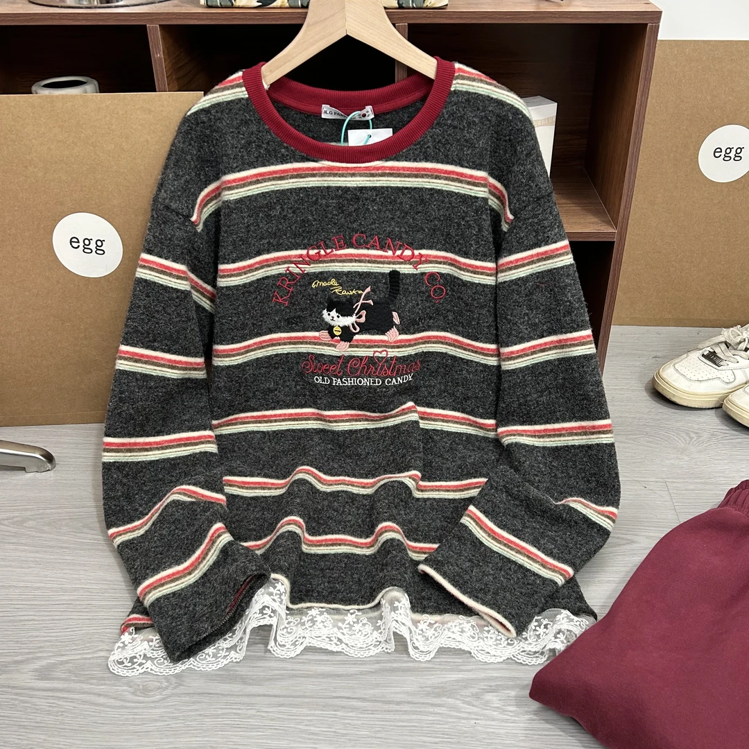 【栗子】蕾丝小猫 软糯磨毛条纹长袖衫休闲时尚