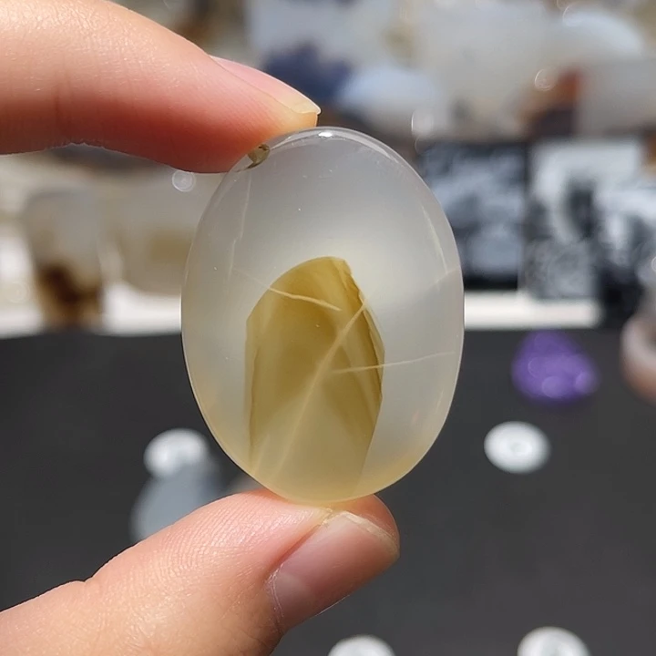 玛瑙/玉髓颈饰未镶嵌