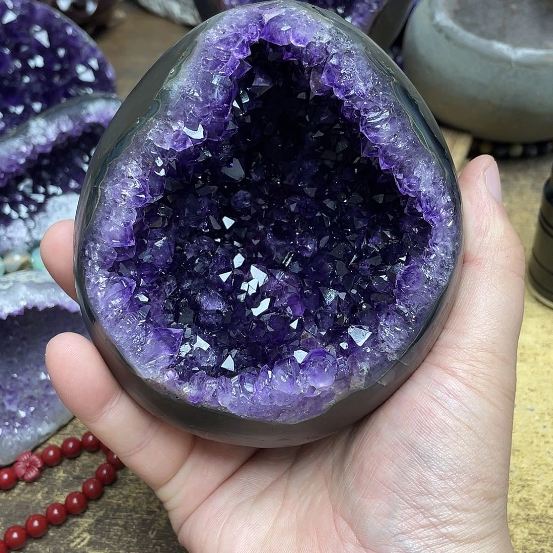 丁***n未镶嵌大型摆件（非配饰）紫晶