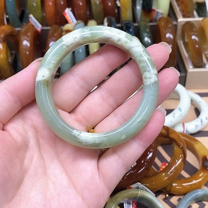 未镶嵌蛇纹石玉手镯