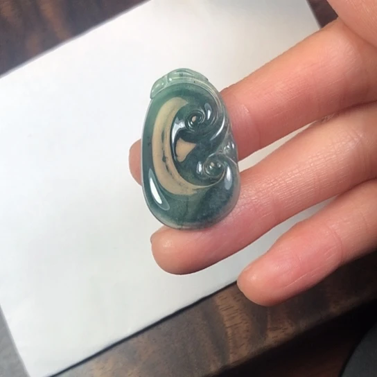 翡翠未镶嵌颈饰缅甸A货，每天下午1点半开播