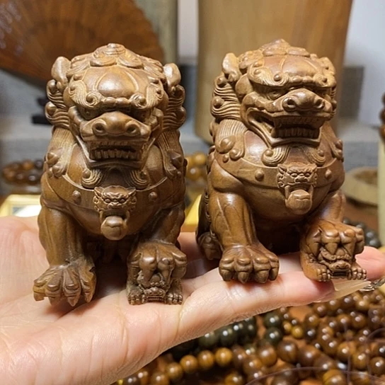 老山檀香貔貅摆件一对
