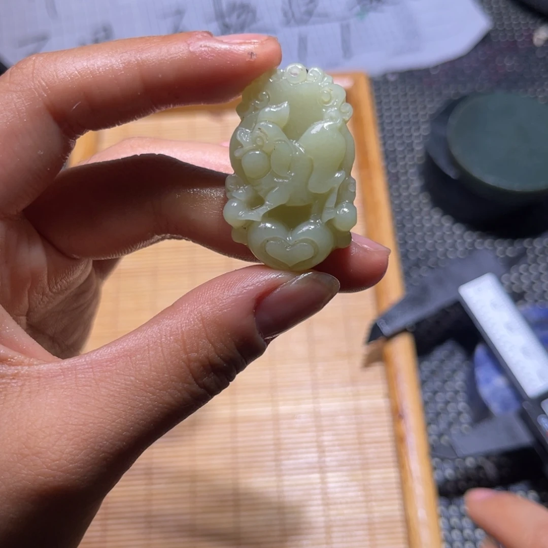 未镶嵌和田玉（子料）挂件