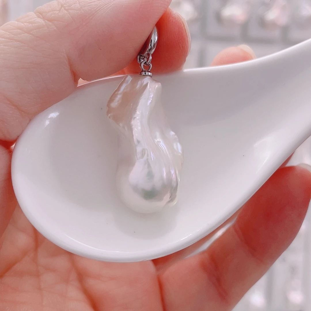颈饰未镶嵌淡水珍珠