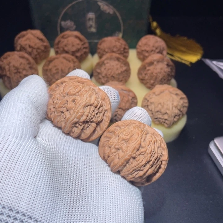 核桃46闷白狮子头