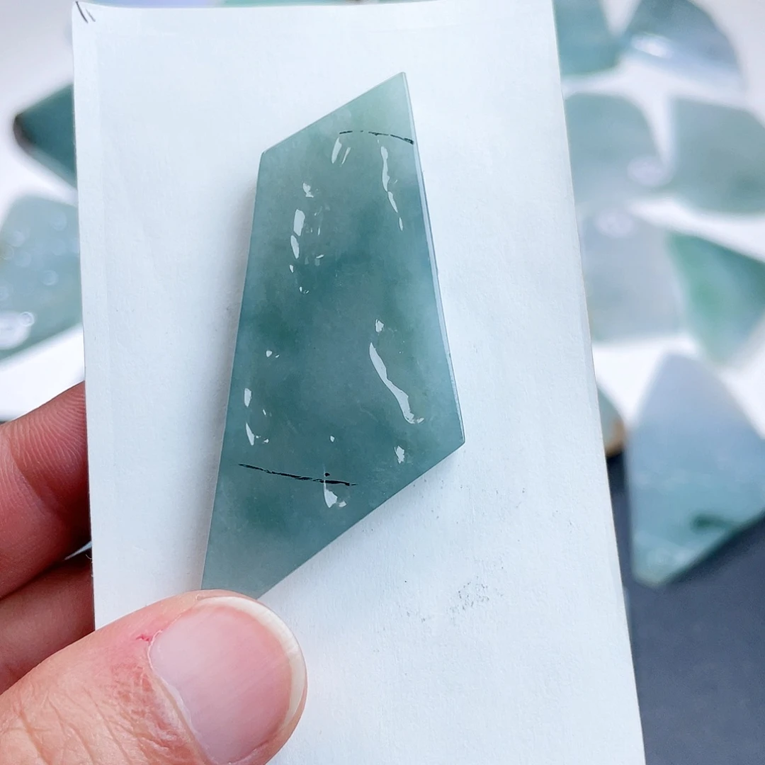 定制翡翠未镶嵌翡翠挂件