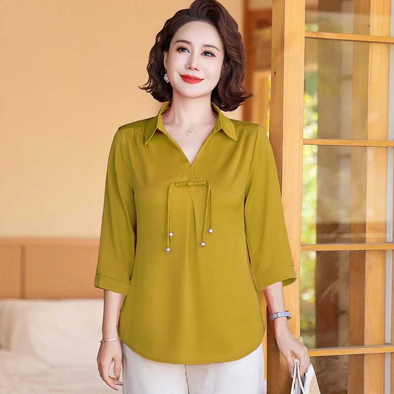 俞兆林妈妈春秋装长袖衬衫时尚新款中老年女秋装大码纯色T恤打底
