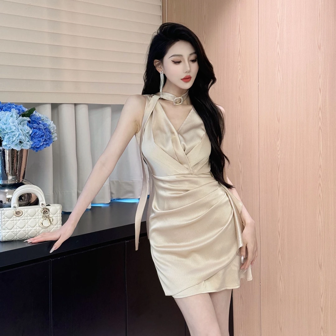 褶皱法式性感中纯欲风夏季连衣裙裙子气质小众修身名媛24172