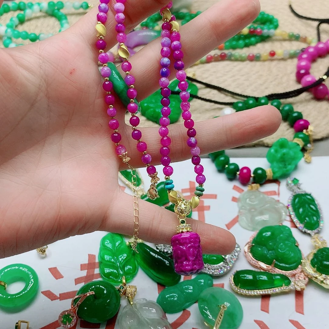 翡翠未镶嵌颈饰一图一物 实物为准