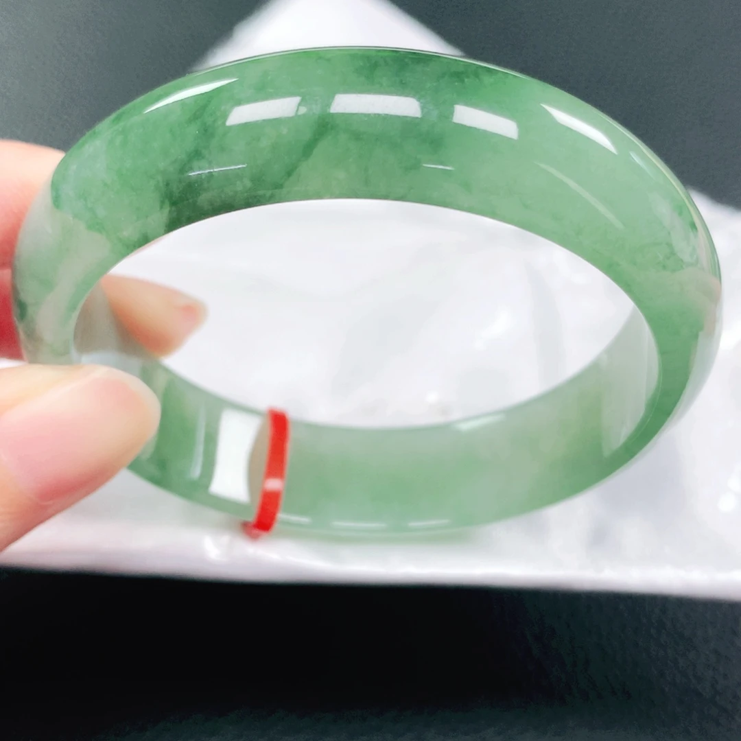 未镶嵌手镯翡翠57圈