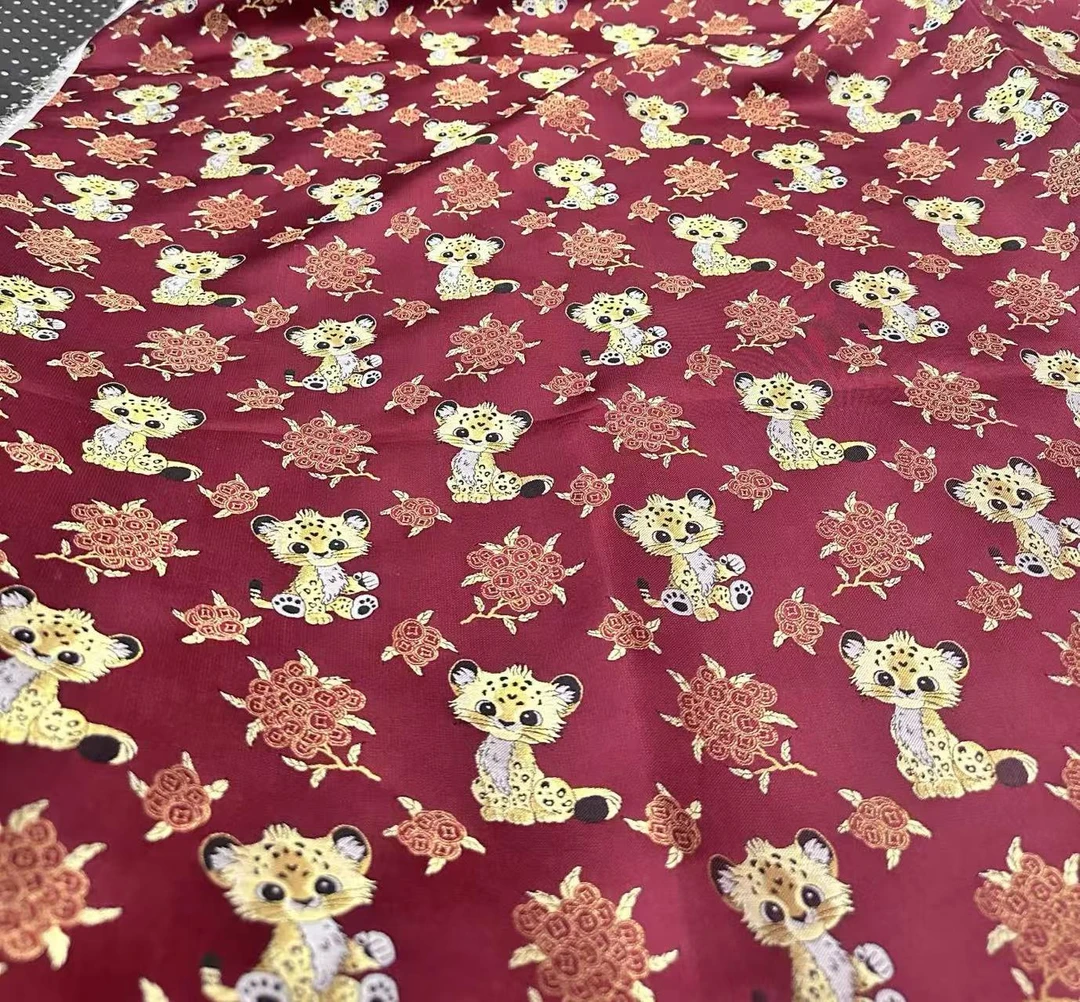《三马金钱豹》  140门幅织金款宋锦面料