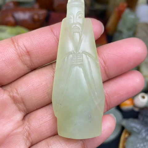 蛇纹石玉未镶嵌颈饰5