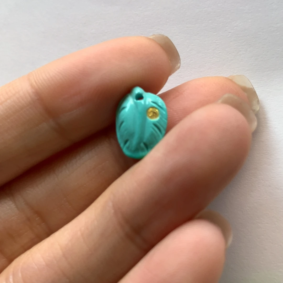 绿松石配饰未镶嵌