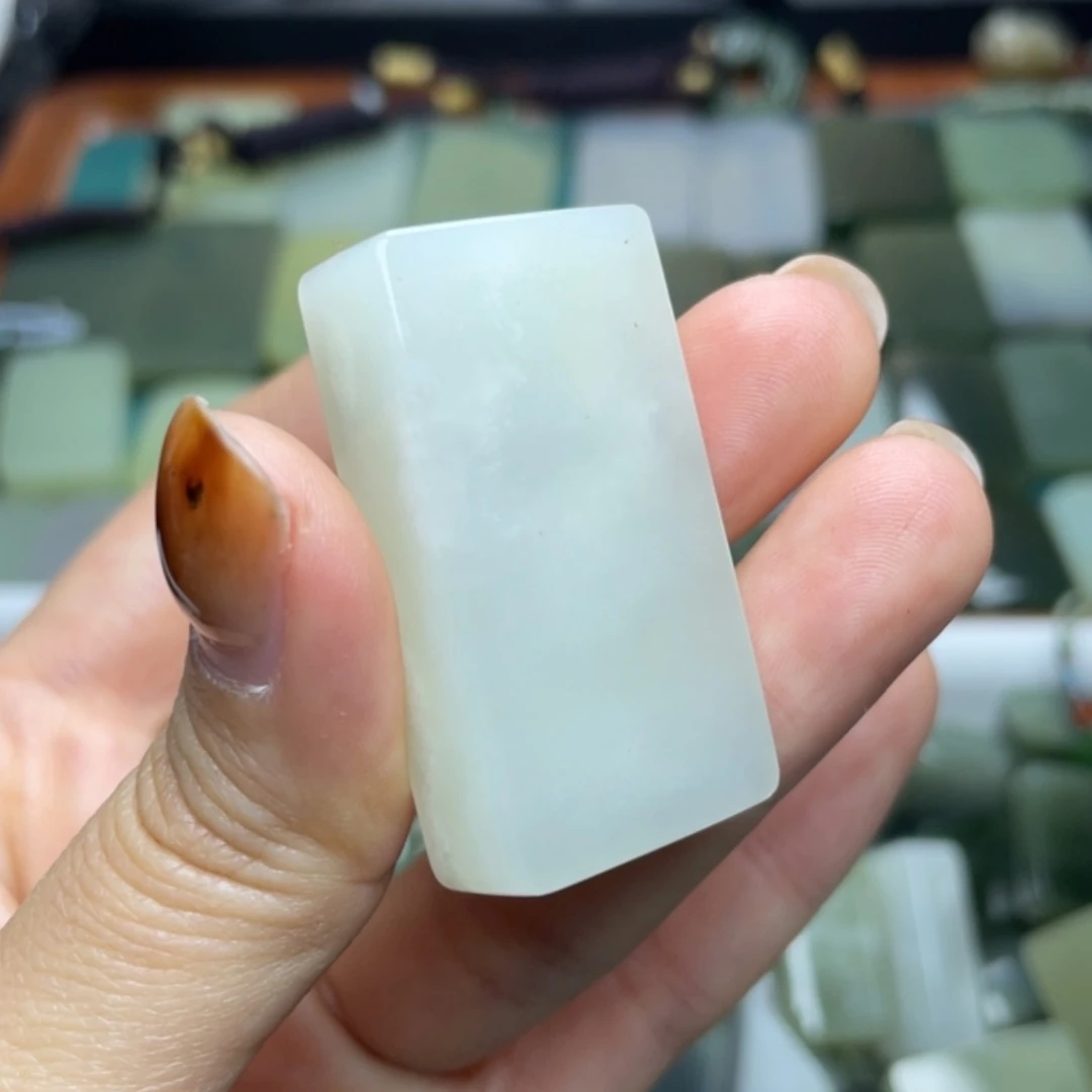 【闪购商品】颈饰未镶嵌和田玉