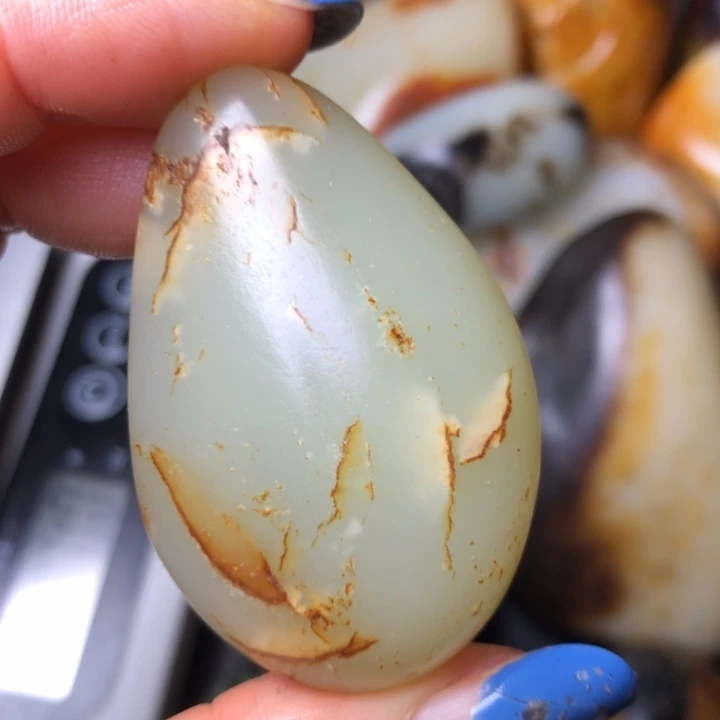 和田玉未镶嵌珠宝奇石