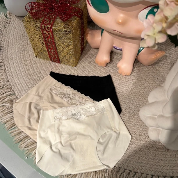 85-120斤 中腰舒适亲肤性高复古蕾丝三角女士内裤3条装 尼河日照