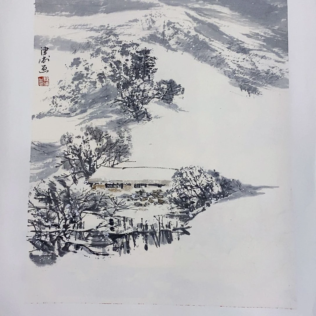 国画莯*颇似大白熊与狼之间