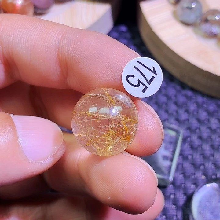 余***好未镶嵌吊坠(不含链)水晶