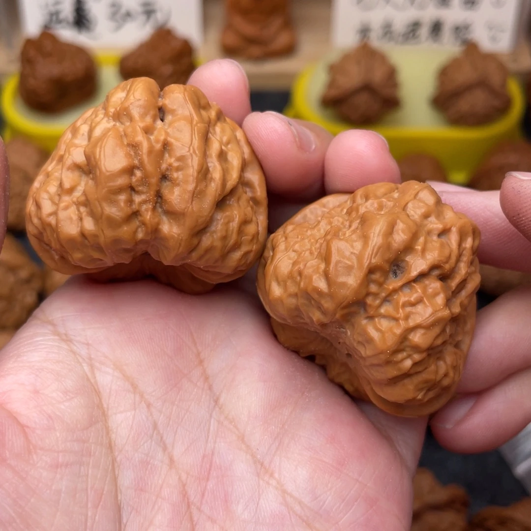 文玩核桃把件蛤蟆皮